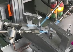 客户来样试焊现场